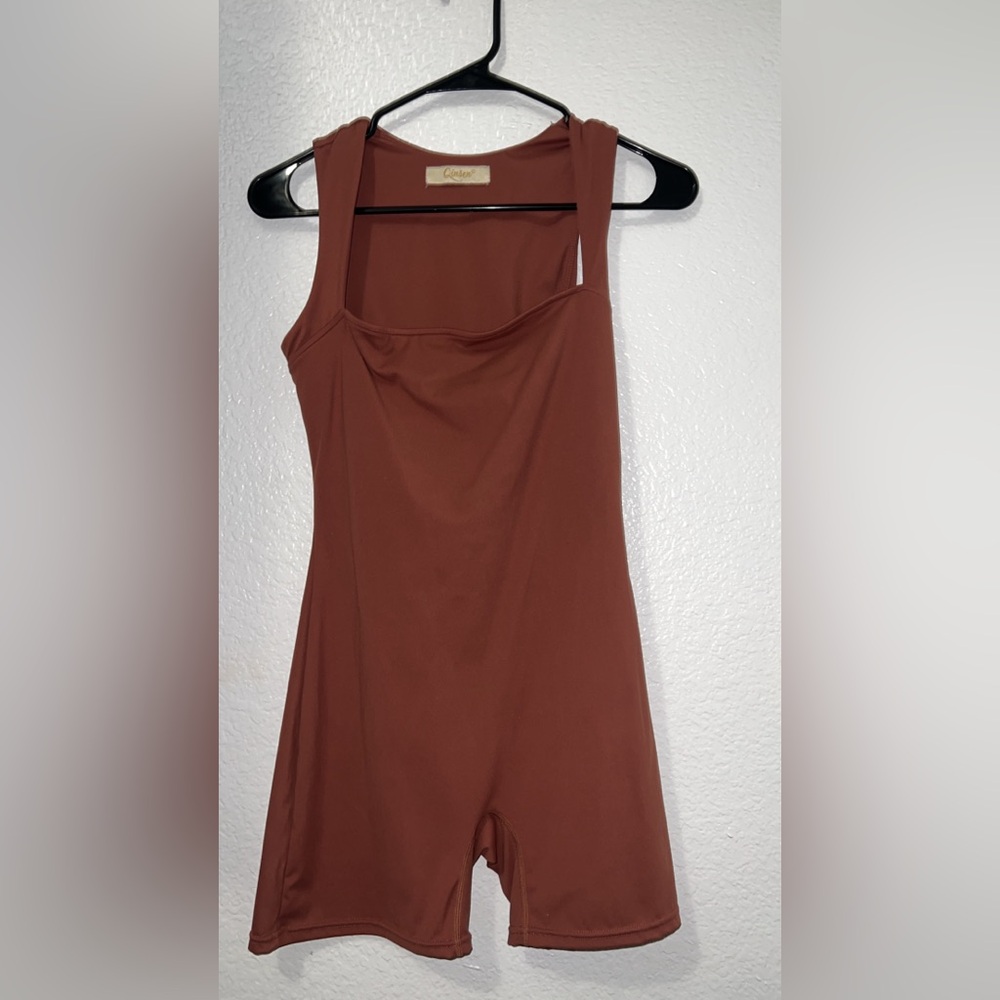 Elegant Brown Sleeveless Dress